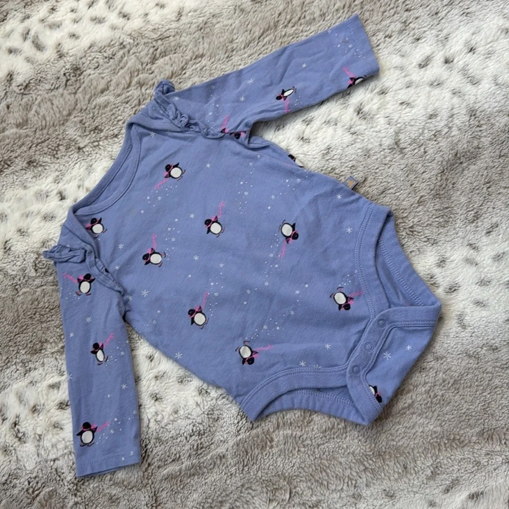 GAP Kids set baby girls 3-6 months penguin snowflake winter holiday girlhoodcore